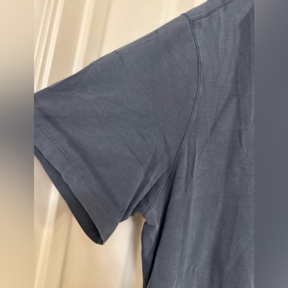 Lululemon Men’s Classic Tee | Blue Slate | Size L (Measured) - Picture 2 of 6